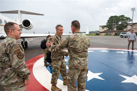 DVIDS Images USSOCOM Commander Visits Hurlburt Field Image 8 Of 18