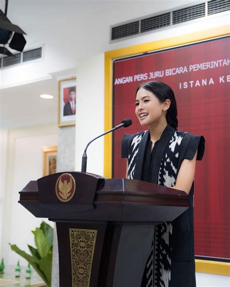 Gaya Modis Maudy Ayunda Saat Jadi Jubir Presidensi G