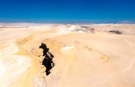 Cañón de los perdidos en ica perú Foto Premium