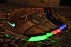 30 Nike glow in the dark -Ideen | sneaker kopf, nike outlet, schwarzlicht farbe