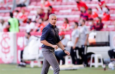 Sylvinho Desabafa Cita Tite E Briga Por Libertadores N S Defendemos