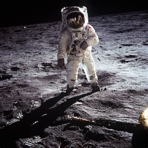 50th Anniversary Of Apollo 11 Moonwalk Celebrated Through 30 Photos