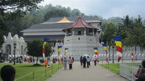 Temple of Tooth relic - Kandy