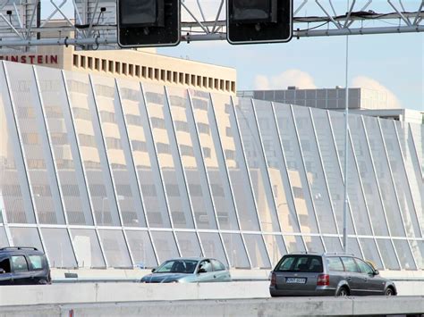 Sustain­ability - PLEXIGLAS®