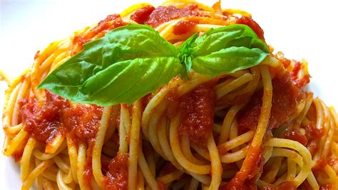 Italian Spaghetti With Tomato And Basil Sauce Cooking Simple Recipes