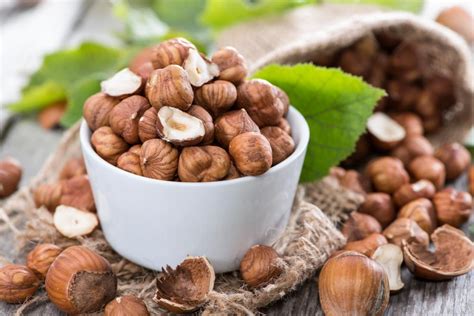 8 Health Benefits Of Hazelnuts