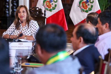 Presidenta Dina Boluarte Sostuvo Reuni N De Trabajo Con Alcaldes