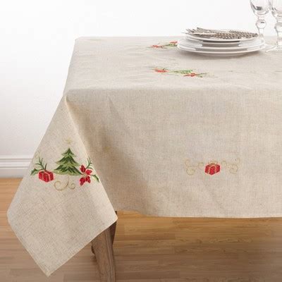 Saro Lifestyle Embroidered Christmas Tree Design Holiday Linen Blend