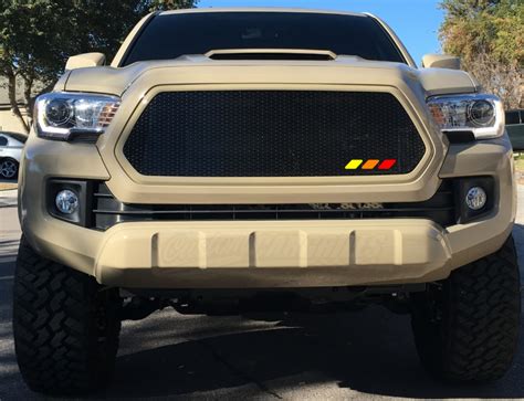 Custom Toyota Grilles Three Color Emblem For A Unique Touch