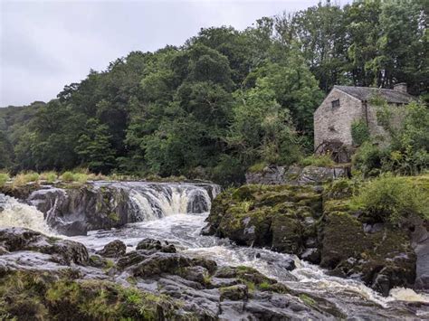 Exploring Cenarth Falls And Newcastle Emlyn Chimptrips