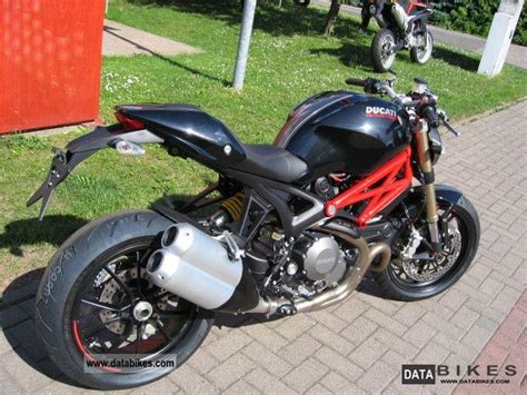 Ducati Monster Evo Red Frame Black Parts