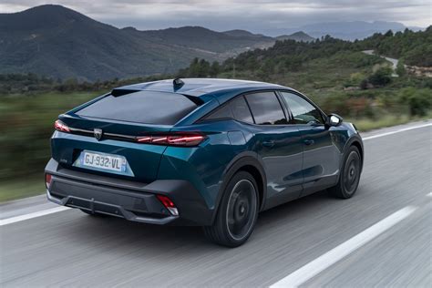 2023 Peugeot 408 Türkiye'de! İşte fiyatı ve özellikleri | DonanımHaber