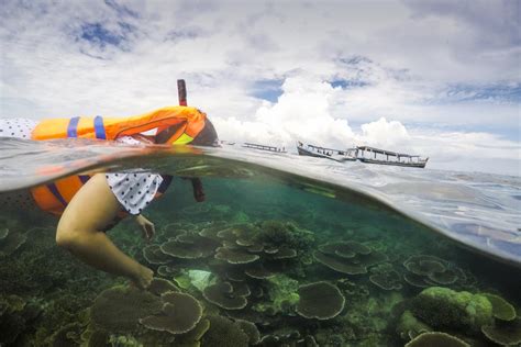 Belitung Destinasi Snorkeling Terbaik