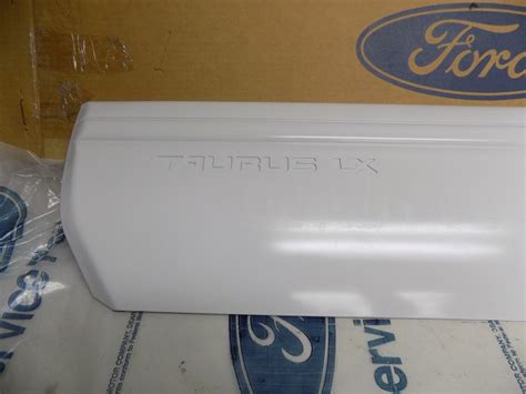 New Oem Ford Taurus Lx White Body Moulding Trim Panel Molding