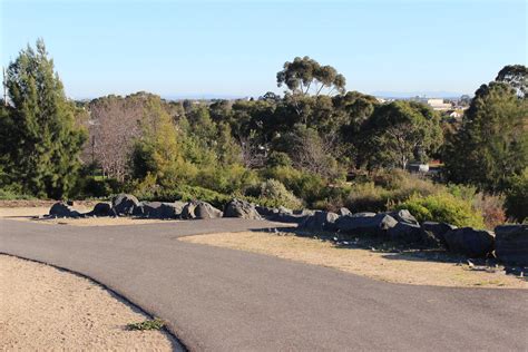 Path Leading Down From Hill At All Nations Park Northcote Flickr