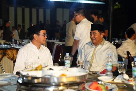 Pj Gubernur Bahtiar Buka Puasa Bersama Pimpinan Pt Ketua Bem Dan