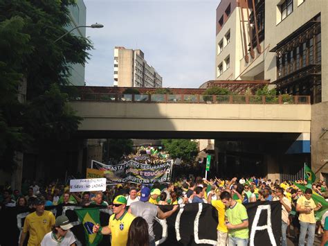 Fotos Manifestantes Fazem Ato Contra O Governo No Rs Fotos Em Rio