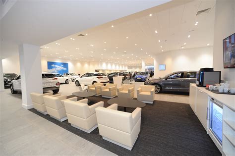 Hyundai Officially Opens Largest UK Dealership In Croydon Manufacturer