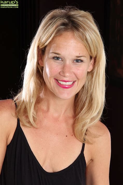 Hairy Pussy Of Milf Chick Katherine Jackson Is Shown In Close Up