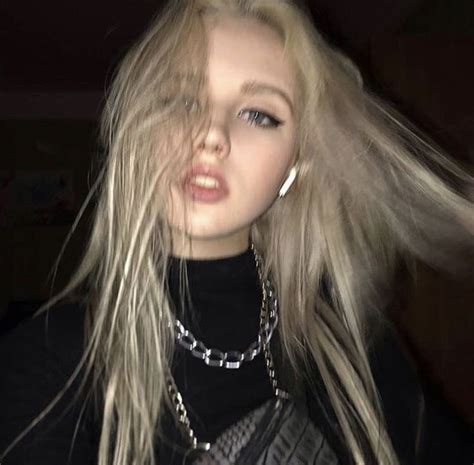 𝔰𝔥𝔦𝔱𝔱𝔶𝔭𝔯𝔬𝔟𝔩𝔢𝔪𝔰 Blonde Aesthetic Blonde Goth Grunge Girl