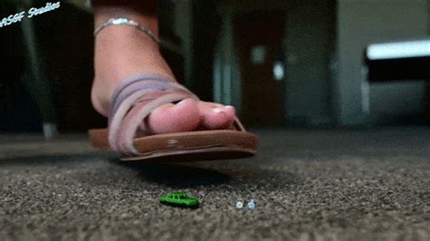 4K Bun Unaware Of Salesmen Below Part 2 MP4 Amateur Soles Giantess And Footjobs Clips4sale