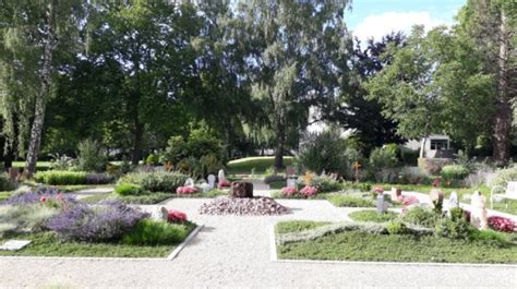 Friedhofsentwicklungskonzept Freiburg De Planen Und Bauen