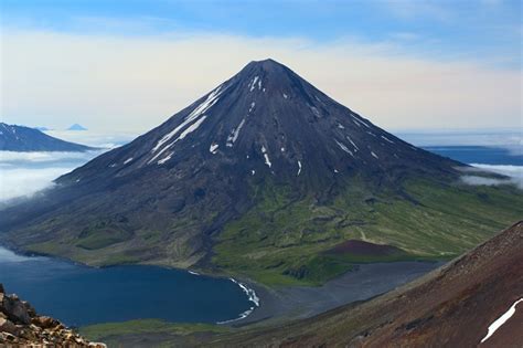 Kids Rock - Volcanoes | Alaska Division of Geological & Geophysical Surveys