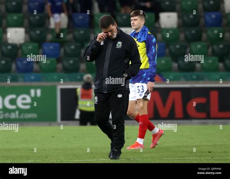 Linfield head coach David Healy looks dejected after the UEFA Europa ...