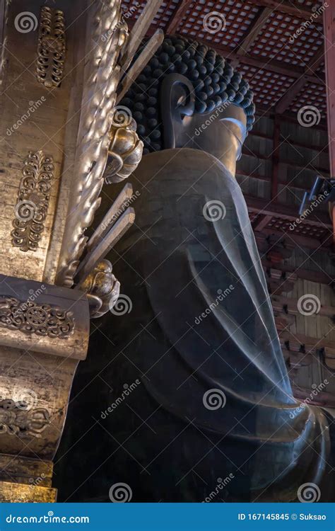 Daibutsu Den A Grande Est Tua Negra Buda No Templo Todaiji Prov Ncia