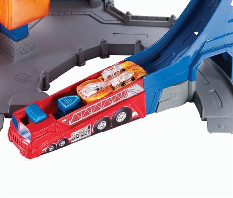 Hot Wheels Color Shifters Flame Fighters Play Set Shop Hot Wheels Cars Trucks Race Tracks