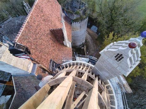 En Dordogne le château de lHerm retrouve sa splendeur