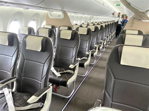 Airbus A220 300 Swiss Business Class