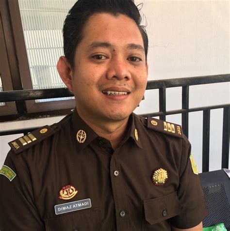 Tiga Anggota Dewan Dijemput Saat Pelantikan