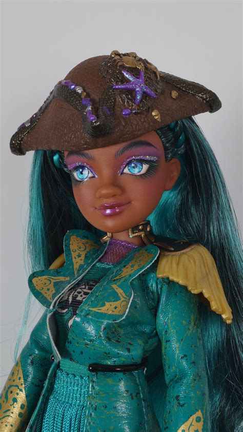 Disney Descendants Uma OOAK Doll Repaint - Etsy