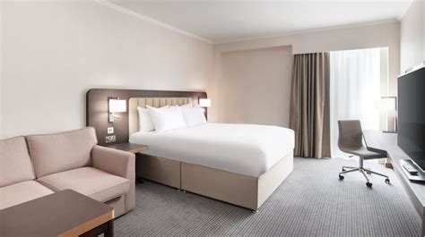 Gatwick Airport Hotels - Hilton London Gatwick Airport