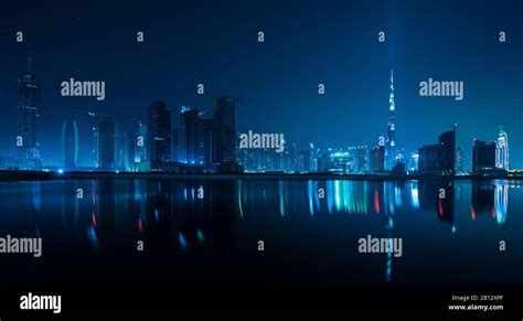 Business bay dubai skyline hi-res stock photography and images - Alamy