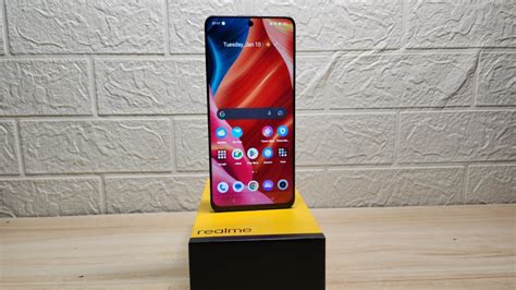 Review Realme 10 Pro 5G Smartphone Mid Range Dengan Banyak Fitur