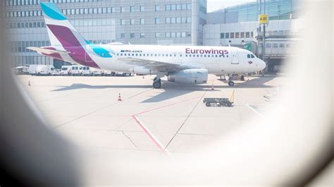 Hamburg Streiks Bei Eurowings Das M Ssen Reisende Jetzt Beachten