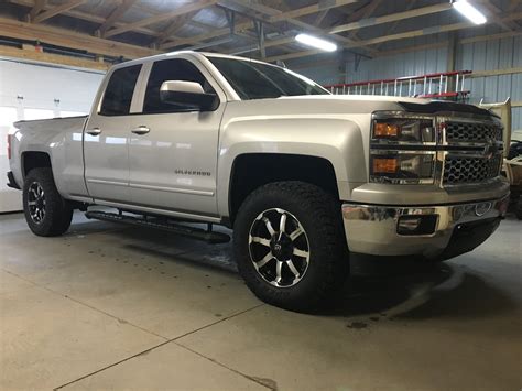 Chevrolet Silverado 1500 Custom Wheels 18x8 5 Et 0 Tire Size 285 65 R18 X Et