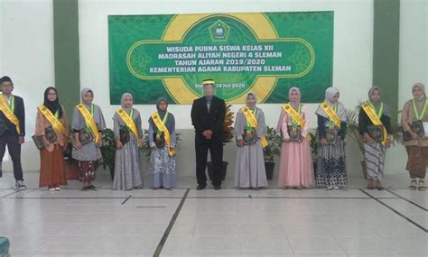 Man 4 Sleman Wisuda Purnasiswa Secara Shift Man 4 Sleman