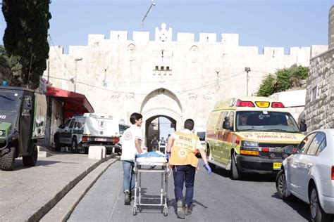 Gerusalemme Attentato Alla Spianata Delle Moschee Uccisi Tre