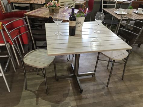 Mesa Con Sillas Vintage Para Restaurantes Cafeterias 2 200 00 En