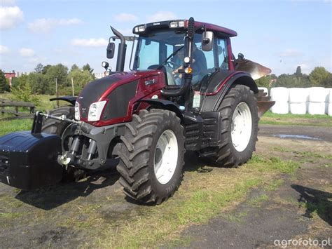 Fotografia Traktor Valtra N 113 Id 539815 Galeria Rolnicza Agrofoto