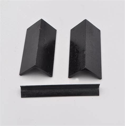 Standard Sizes A Astm Hot Rolled Ms Angel Steel L Profile Equal Angle Iron Factory Price