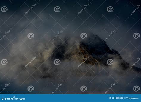 Mount Everest and Kathmandu Stock Photo - Image of flags, snow: 101685898