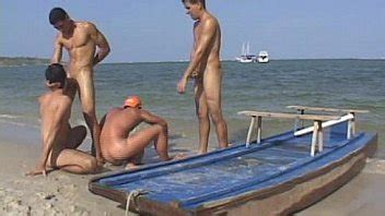 Hot Gay Threesome Fucking On The Beach XNXX
