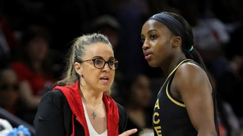 Becky Hammon Named 2022 Wnba Coach Of The Year Def Pen