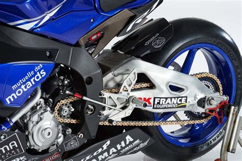 Xxx The 2015 Yamaha Yzf R1 World Endurance Race Bike Is Pure Sex With A Headlight Asphalt