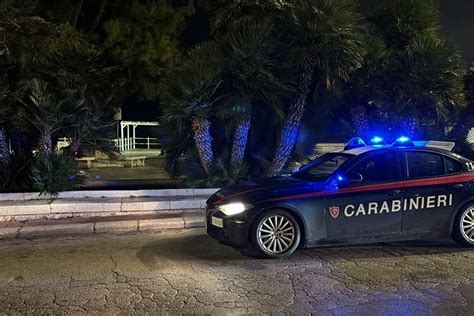 Corato Cadavere Ritrovato Sulla Spiaggia Di Colonna A Trani