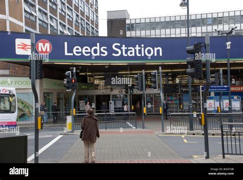 Leeds City Railway Station Stock Photo Alamy